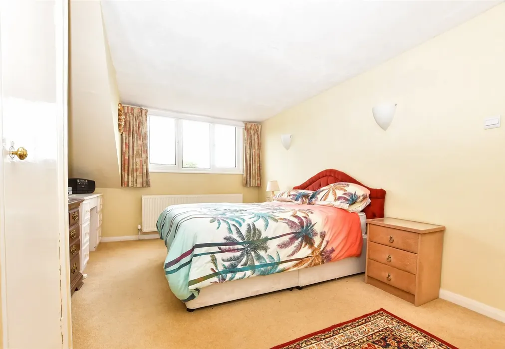 Bedroom 3 - Boxhill Road, Tadworth, Surrey - Wards of Kent