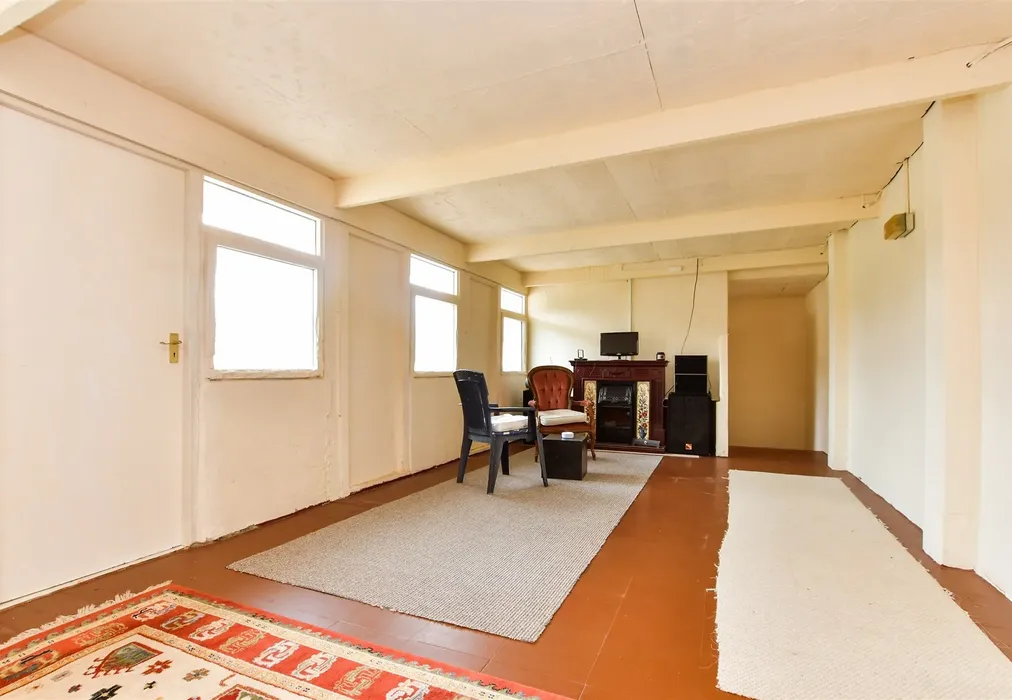 Store 3 - Boxhill Road, Tadworth, Surrey - Wards of Kent