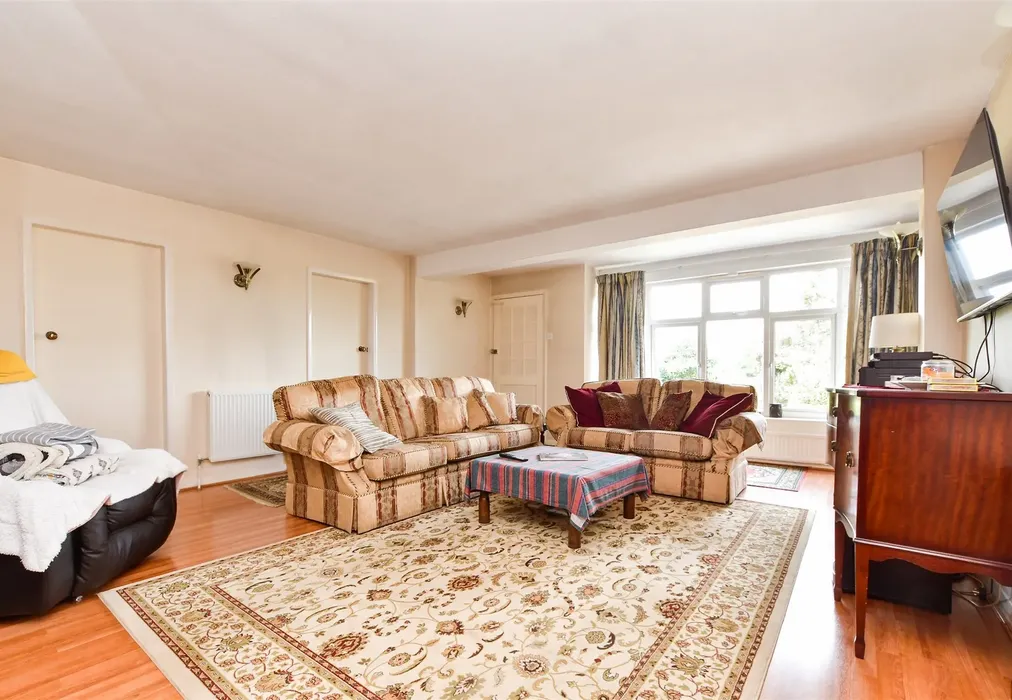 Lounge - Boxhill Road, Tadworth, Surrey - Wards of Kent