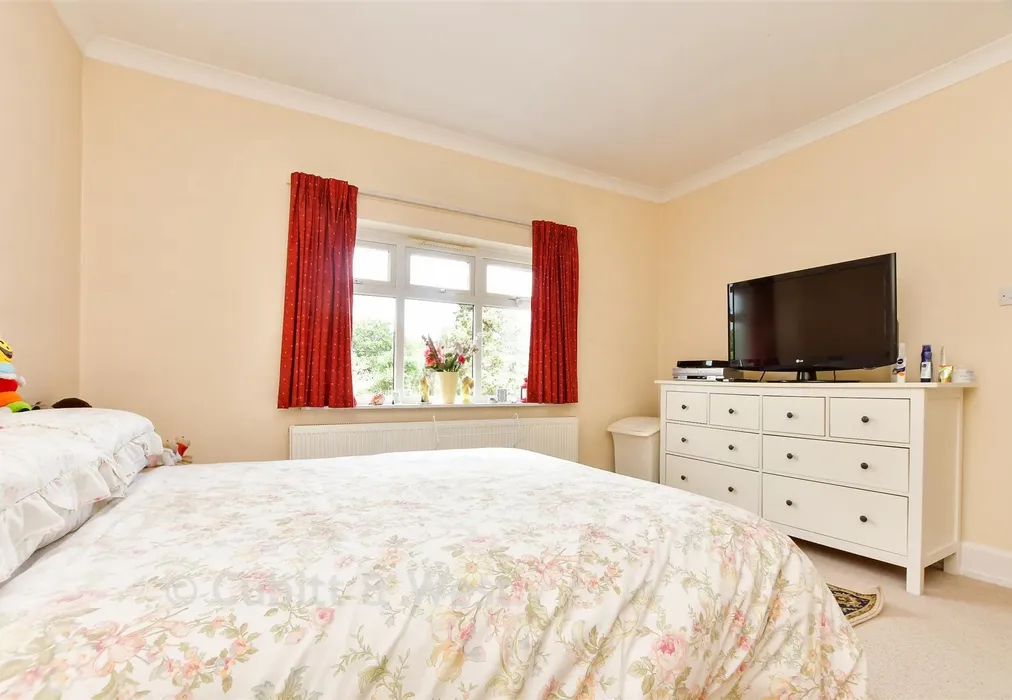 Bedroom 5 - Boxhill Road, Tadworth, Surrey - Wards of Kent