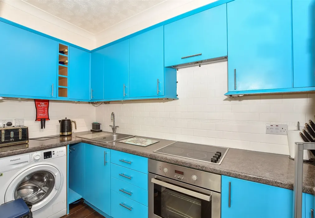 Kitchen - Speldhurst Road, Tunbridge Wells, Kent - Wards of Kent