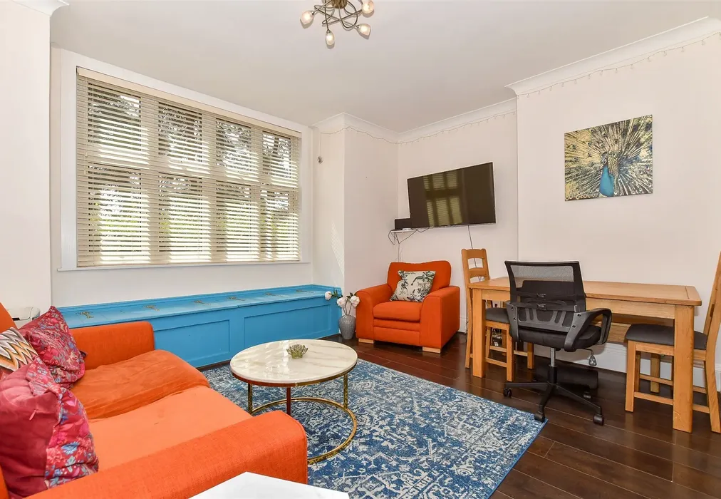 Lounge - Speldhurst Road, Tunbridge Wells, Kent - Wards of Kent