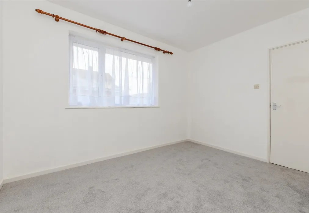 Bedroom 2 - Godstow Road, London - Wards of Kent
