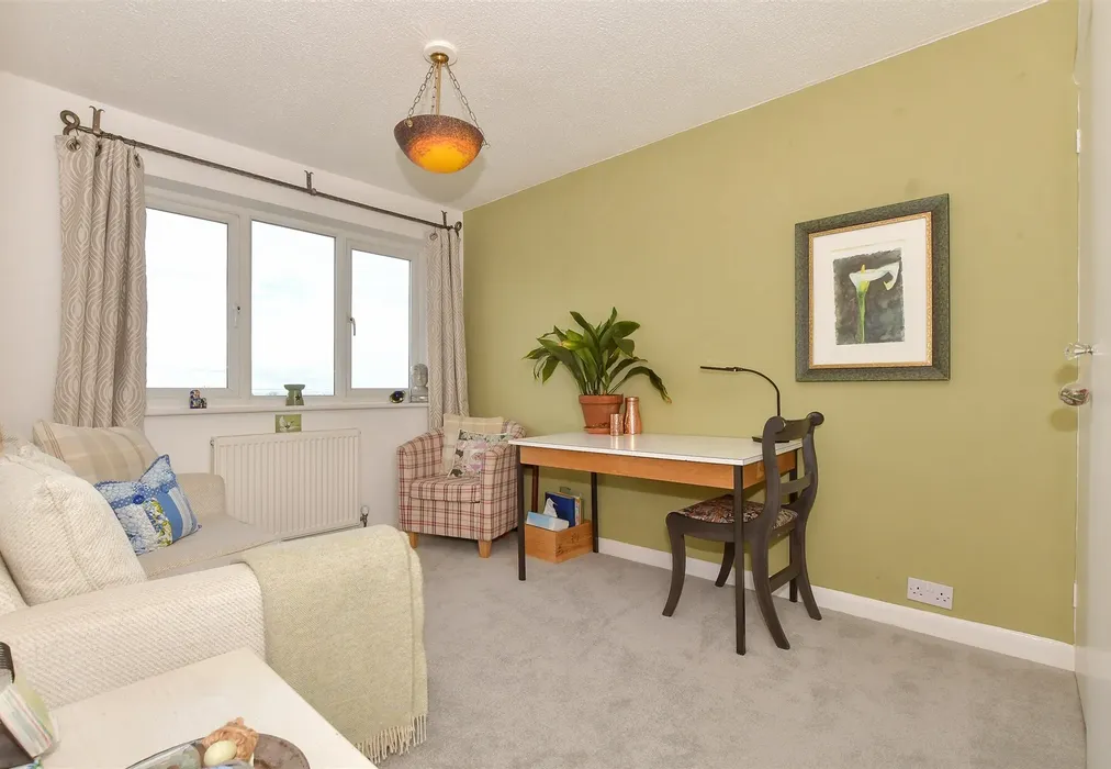 Bedroom 2 - Ivy House Road, Whitstable, Kent - Wards of Kent