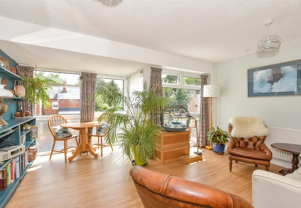 Lounge/Diner - Ivy House Road, Whitstable, Kent - Wards of Kent