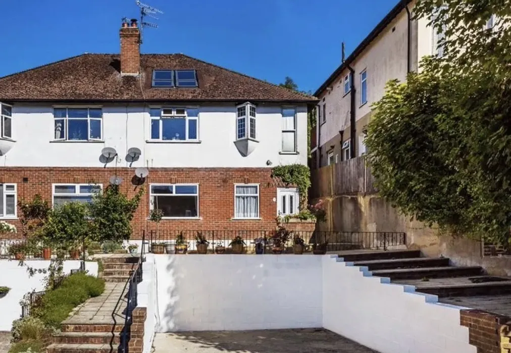 Front - Crescent Road, Caterham, Surrey - Wards of Kent