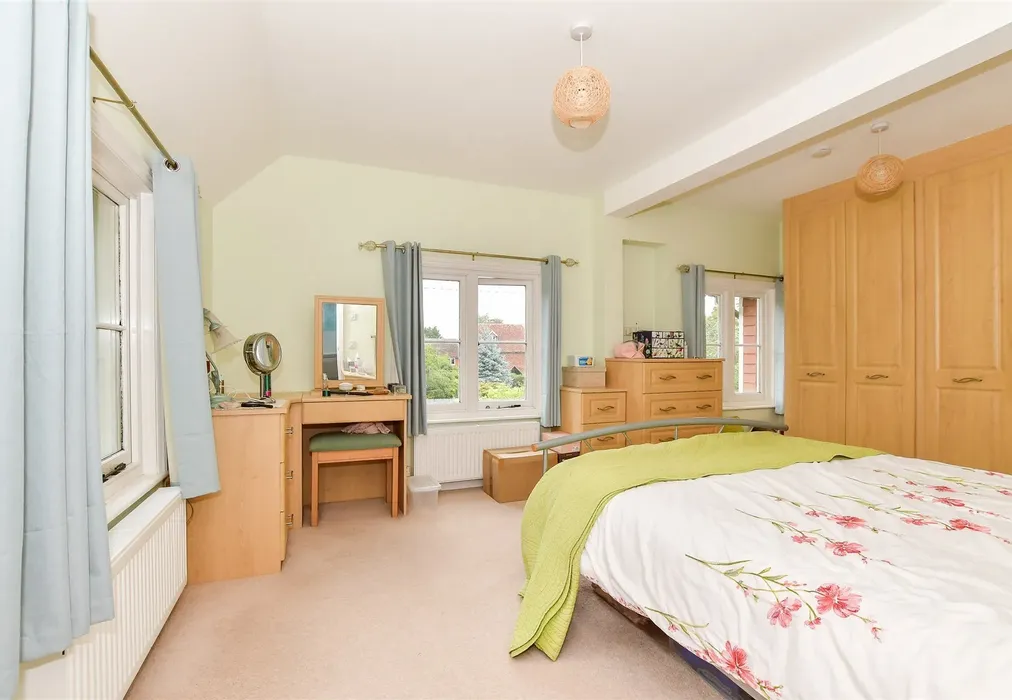 Bedroom 1 - Slip Mill Road, Hawkhurst, Cranbrook, Kent - Wards of Kent
