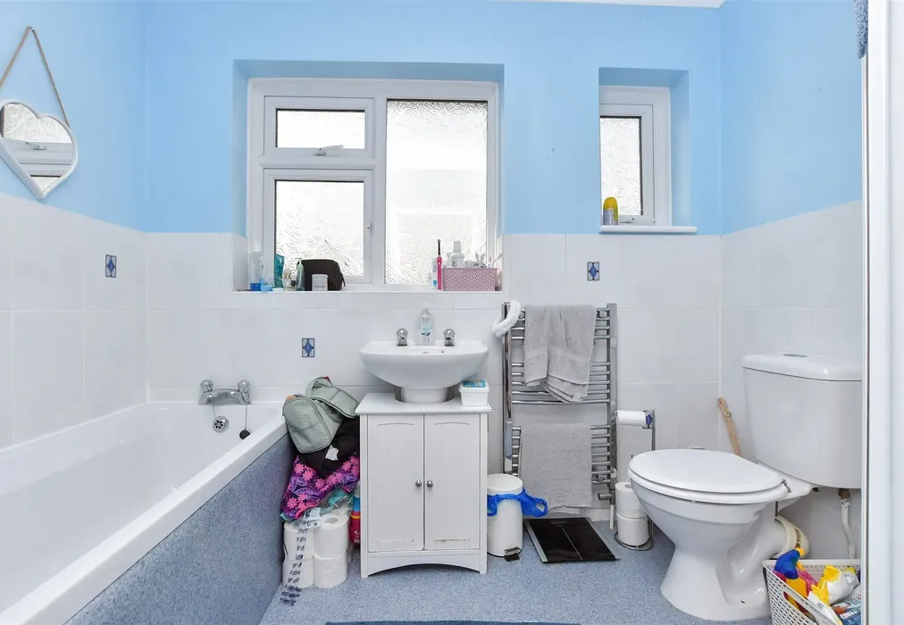 Bathroom - St. Benet's Road, Westgate-On-Sea, Kent - Wards of Kent