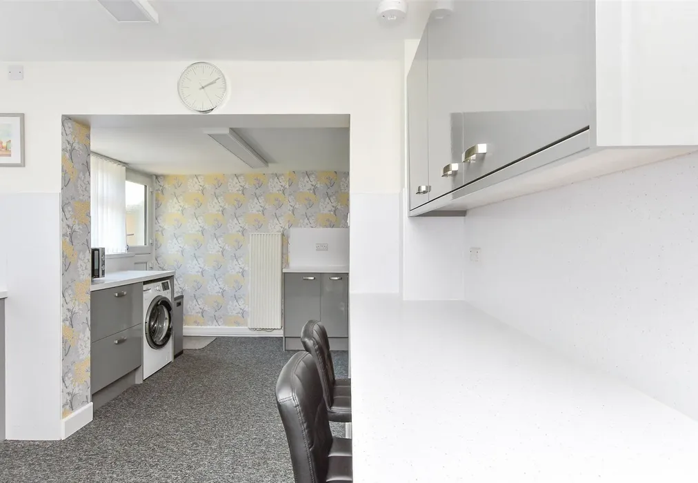 Kitchen - Whiteness Green, Kingsgate, Broadstairs, Kent - Wards of Kent