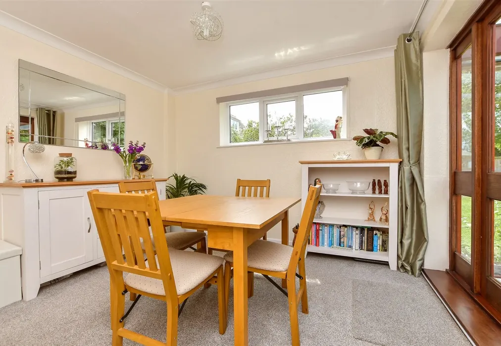 Dining Room - Whiteness Green, Kingsgate, Broadstairs, Kent - Wards of Kent