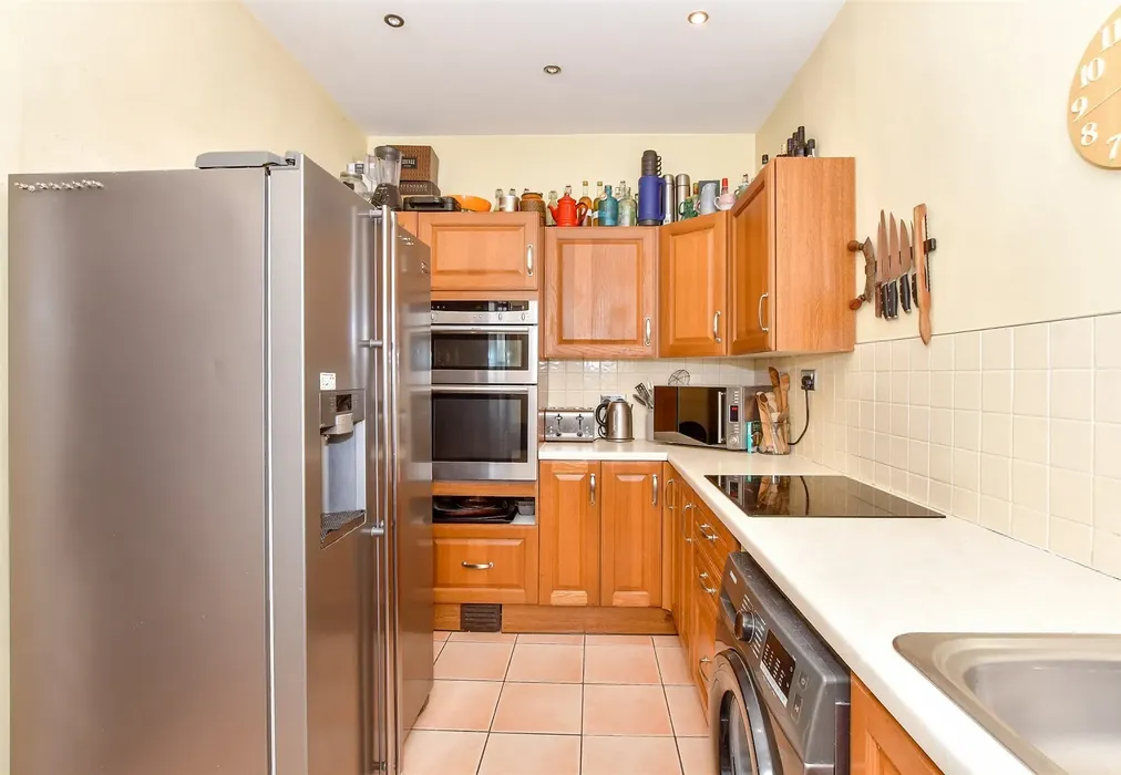 Kitchen - Lyndhurst Road, Portsmouth, Hampshire - Wards of Kent