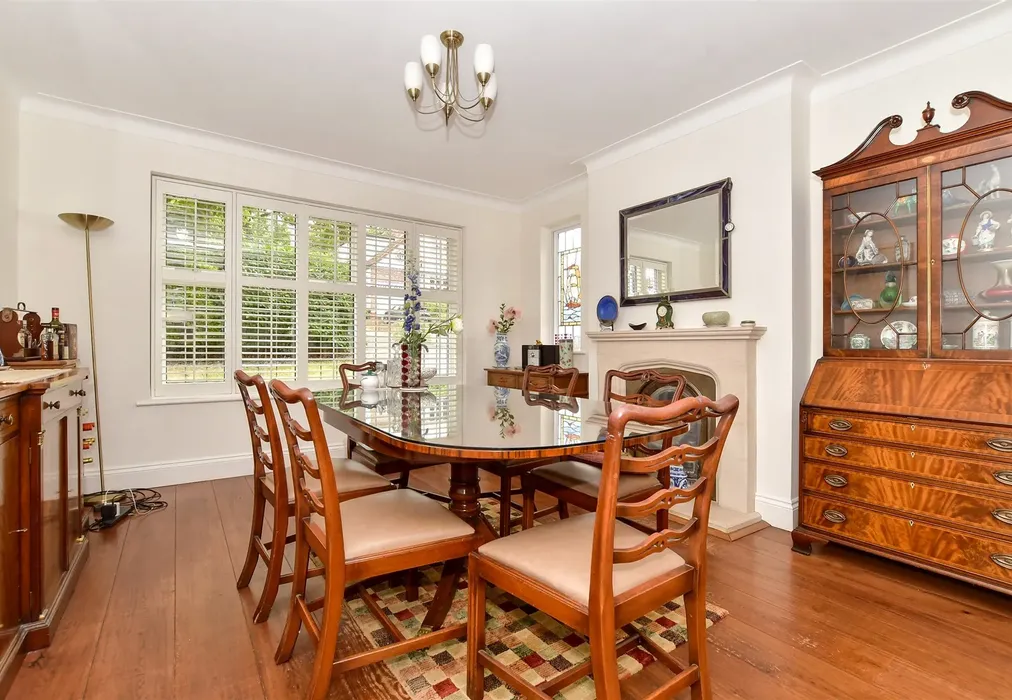 Dining Area - Forest Way, Woodford Green, Essex - Wards of Kent