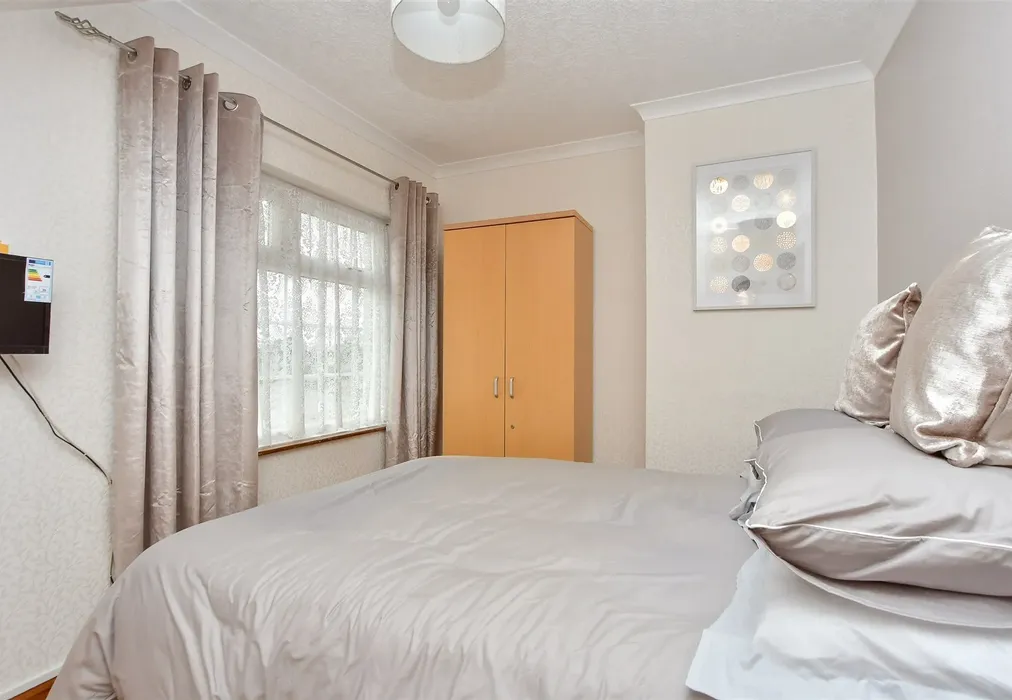Bedroom 2 - Quinton Road, Sittingbourne, Kent - Wards of Kent