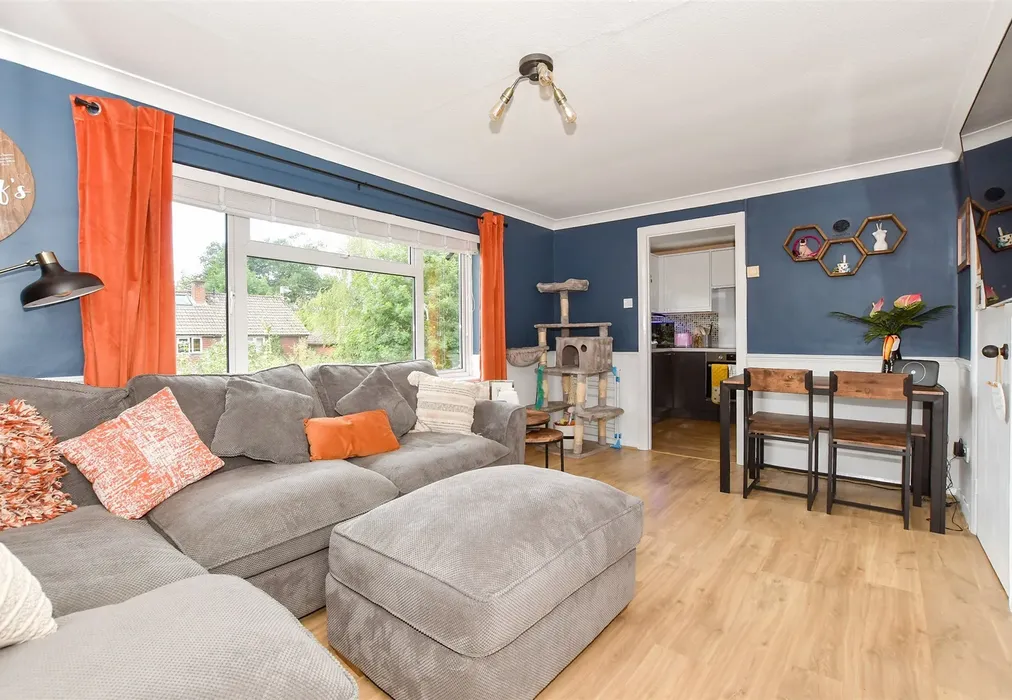 Lounge/Dining Room - Hullmead, Shamley Green, Guildford, Surrey - Wards of Kent