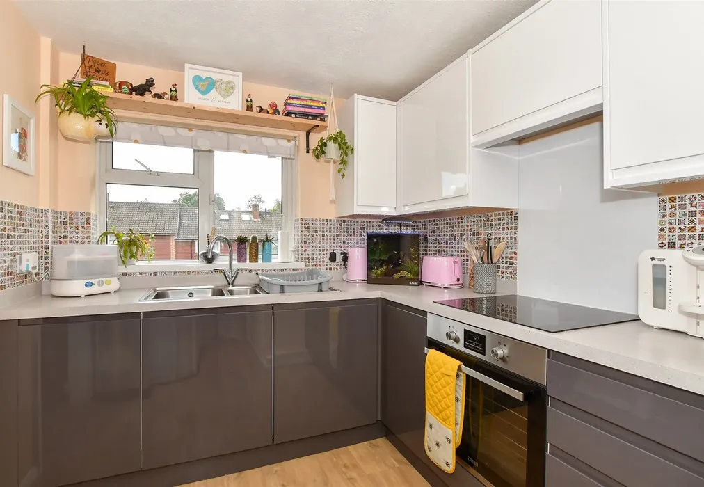 Kitchen - Hullmead, Shamley Green, Guildford, Surrey - Wards of Kent