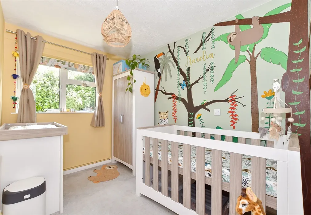 Bedroom 2 - Hullmead, Shamley Green, Guildford, Surrey - Wards of Kent