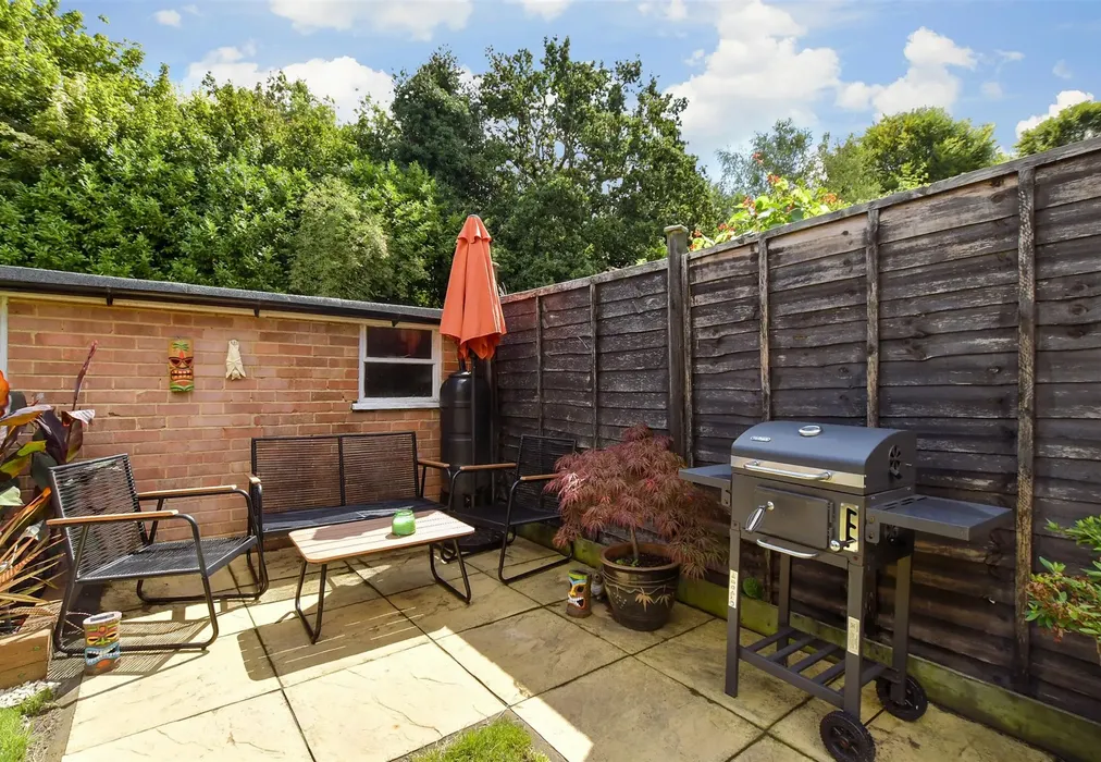 Rear Garden - Hullmead, Shamley Green, Guildford, Surrey - Wards of Kent