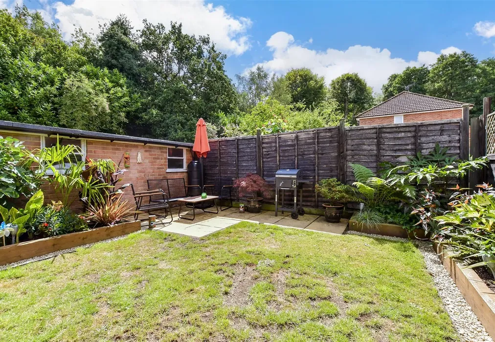 Rear Garden - Hullmead, Shamley Green, Guildford, Surrey - Wards of Kent