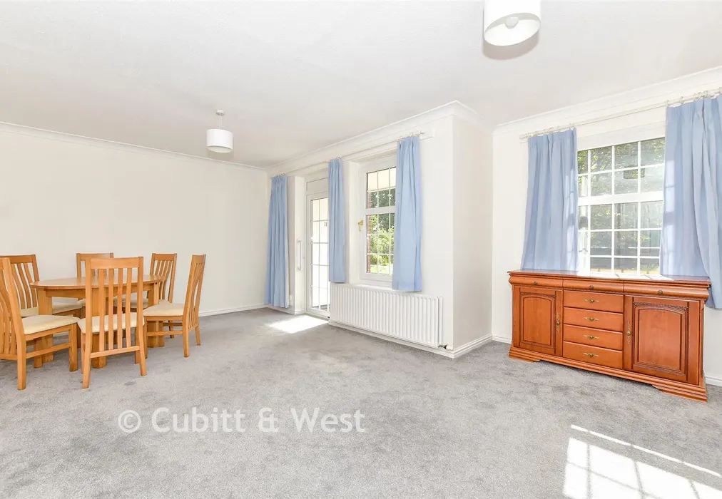Lounge/Diner - Brockhampton Road, Havant, Hampshire - Wards of Kent