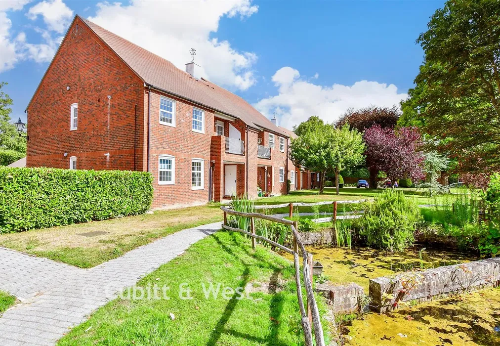 Communal Gardens - Brockhampton Road, Havant, Hampshire - Wards of Kent