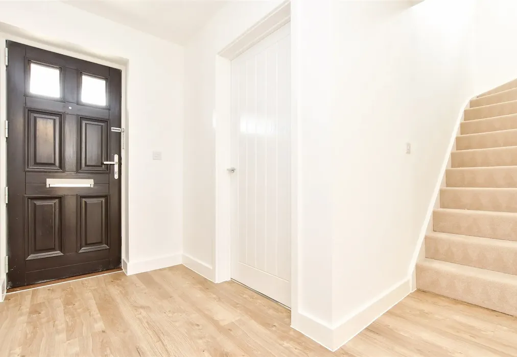Hallway - Red House, Liberty View, Old Ashford Road, Lenham, Maidstone, Kent - Wards of Kent