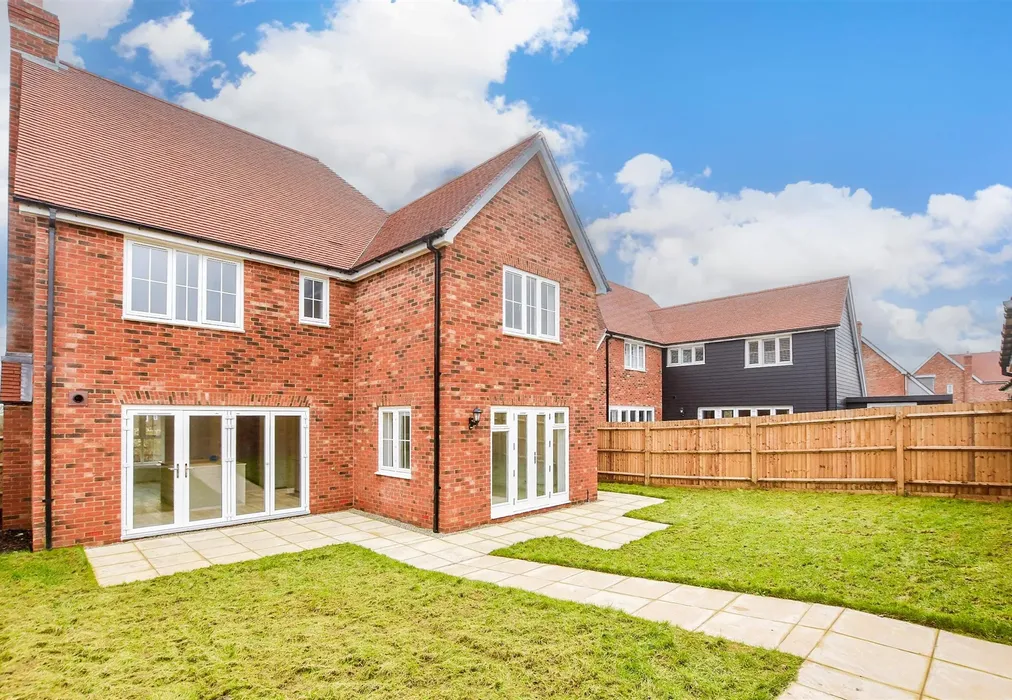 Rear Elevation - Red House, Liberty View, Old Ashford Road, Lenham, Maidstone, Kent - Wards of Kent