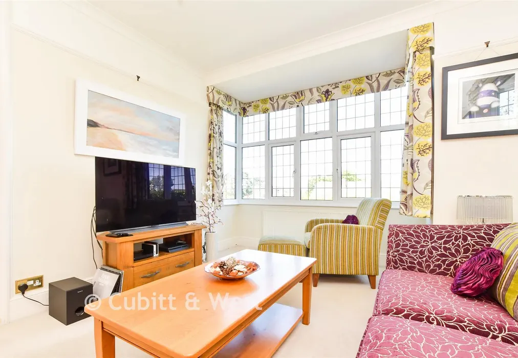 Lounge/ Dining Area - Highlands Avenue, Ridgewood, Uckfield, East Sussex - Wards of Kent