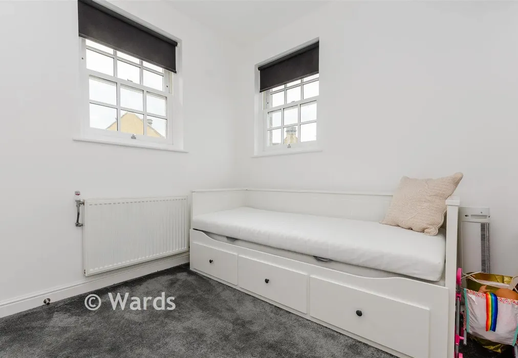 Bedroom 2 - Chapel Drive, Dartford, Kent - Wards of Kent