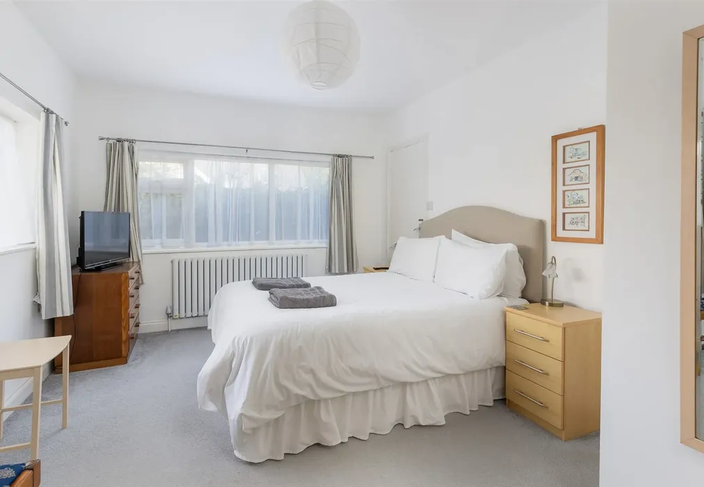 Apartment Lounge* - Quay Lane, Brading, Isle of Wight - Wards of Kent