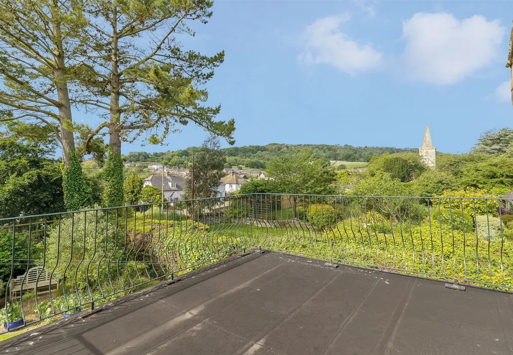 Bedroom 3* - Quay Lane, Brading, Isle of Wight - Wards of Kent