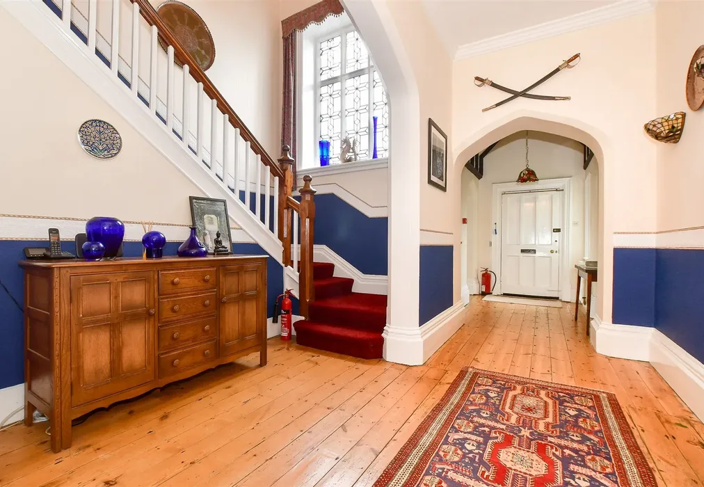 Hallway - Quay Lane, Brading, Isle of Wight - Wards of Kent