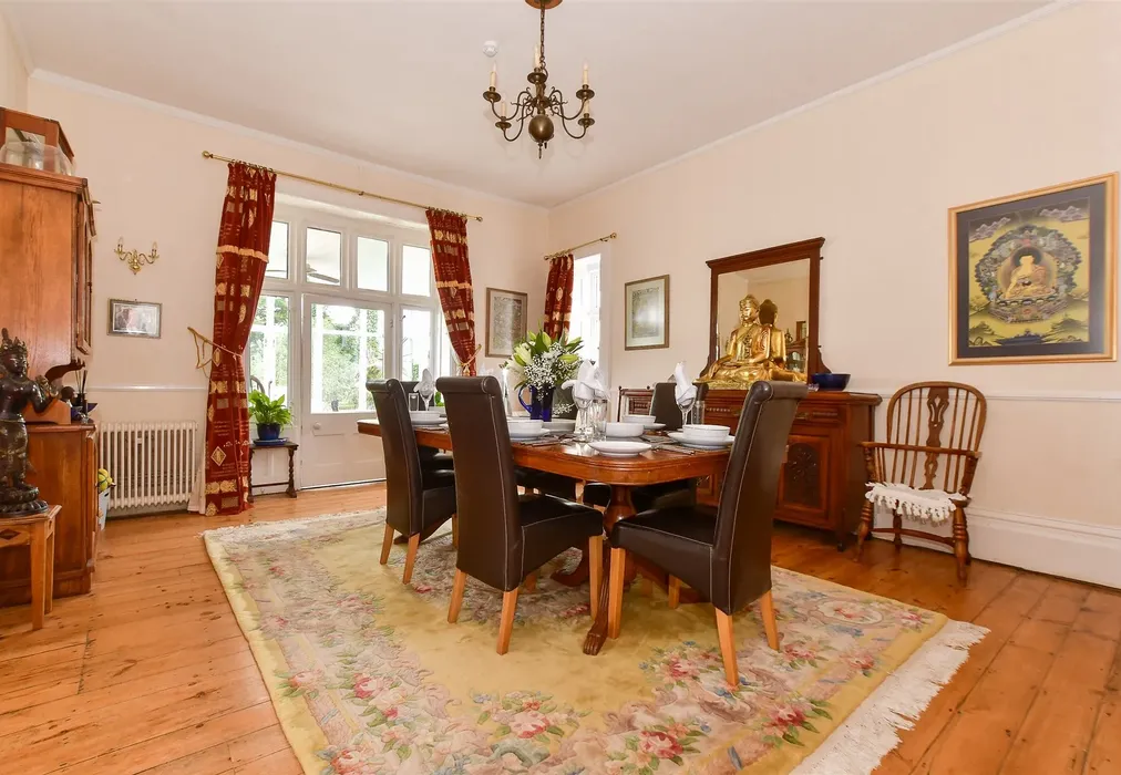 Dining Room - Quay Lane, Brading, Isle of Wight - Wards of Kent