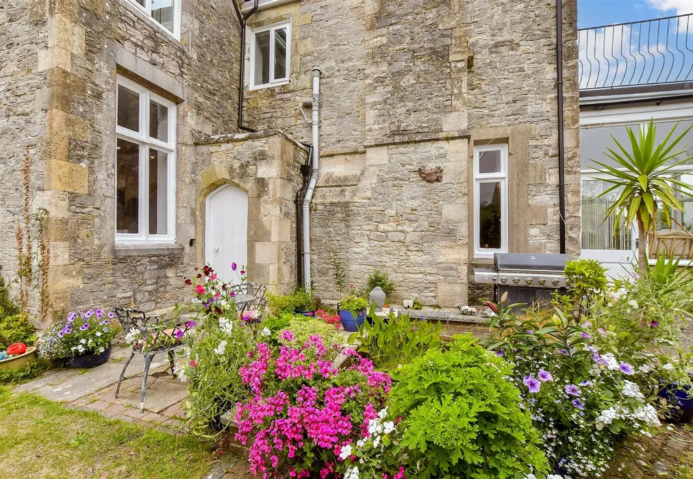 *Balcony View* - Quay Lane, Brading, Isle of Wight - Wards of Kent