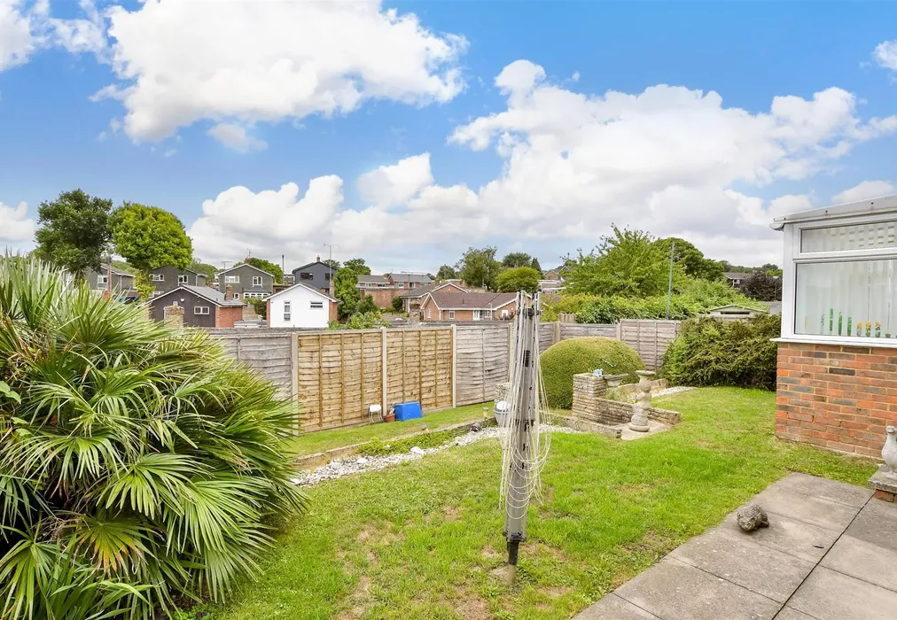 Rear Garden - Lineacre Close, Gillingham, Kent - Wards of Kent
