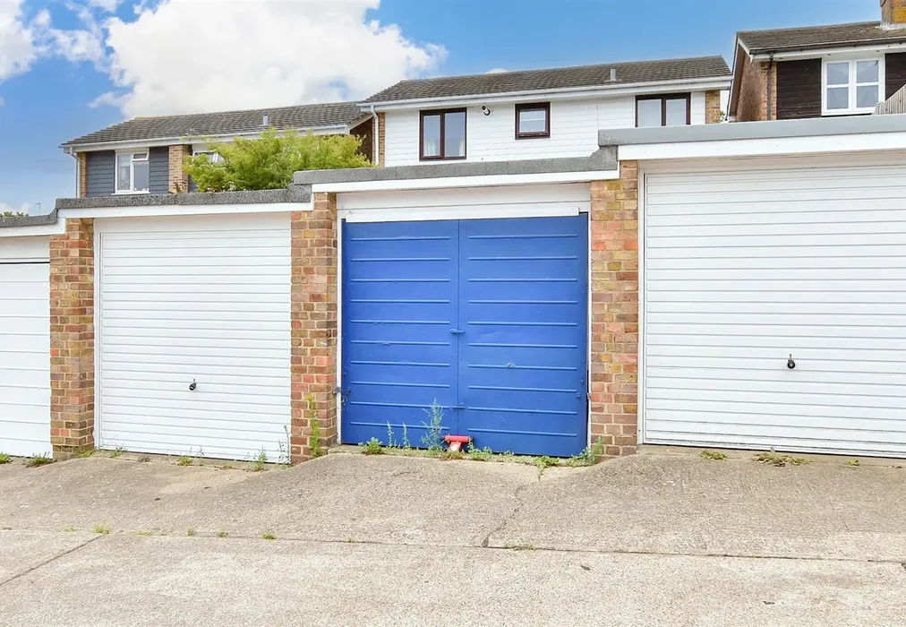 Garage - Lineacre Close, Gillingham, Kent - Wards of Kent