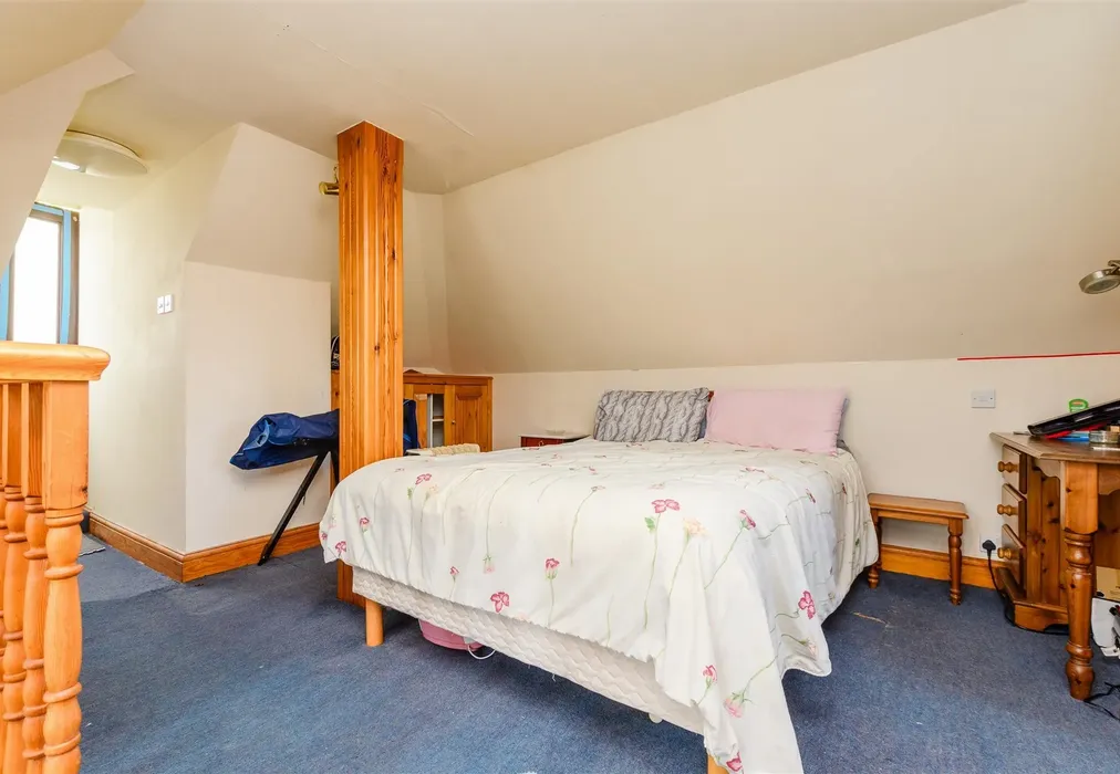 Bedroom 1 - Red Street, Southfleet, Gravesend, Kent - Wards of Kent