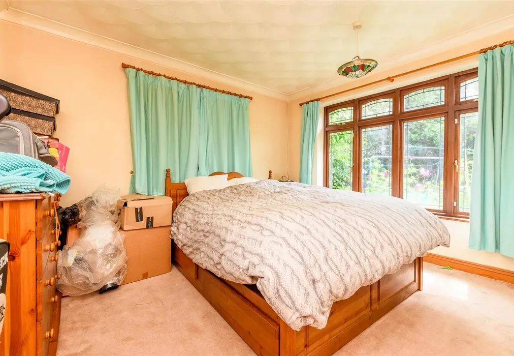 Bedroom 2 - Red Street, Southfleet, Gravesend, Kent - Wards of Kent