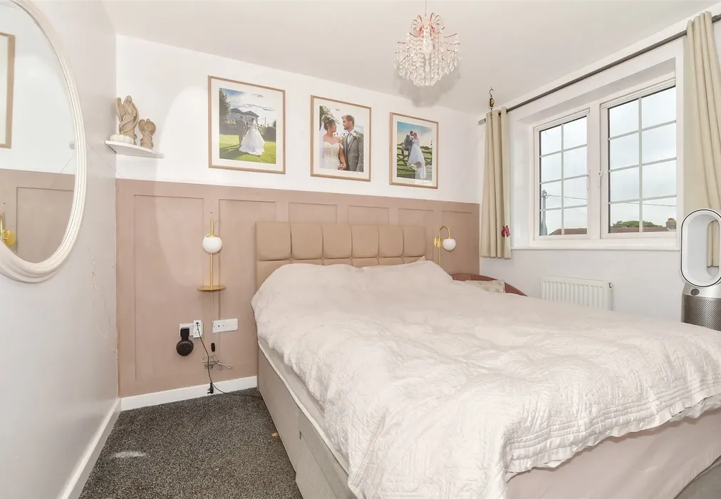 Bedroom 1 - Chaucer Road, Elvington, Dover, Kent - Wards of Kent