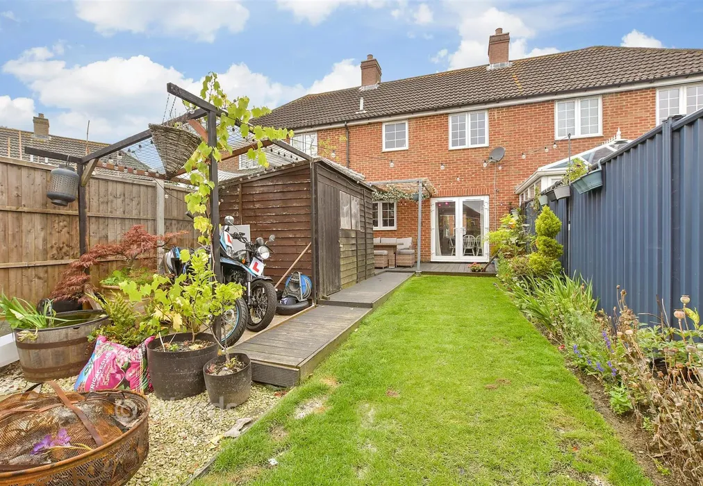 Rear Garden - Chaucer Road, Elvington, Dover, Kent - Wards of Kent
