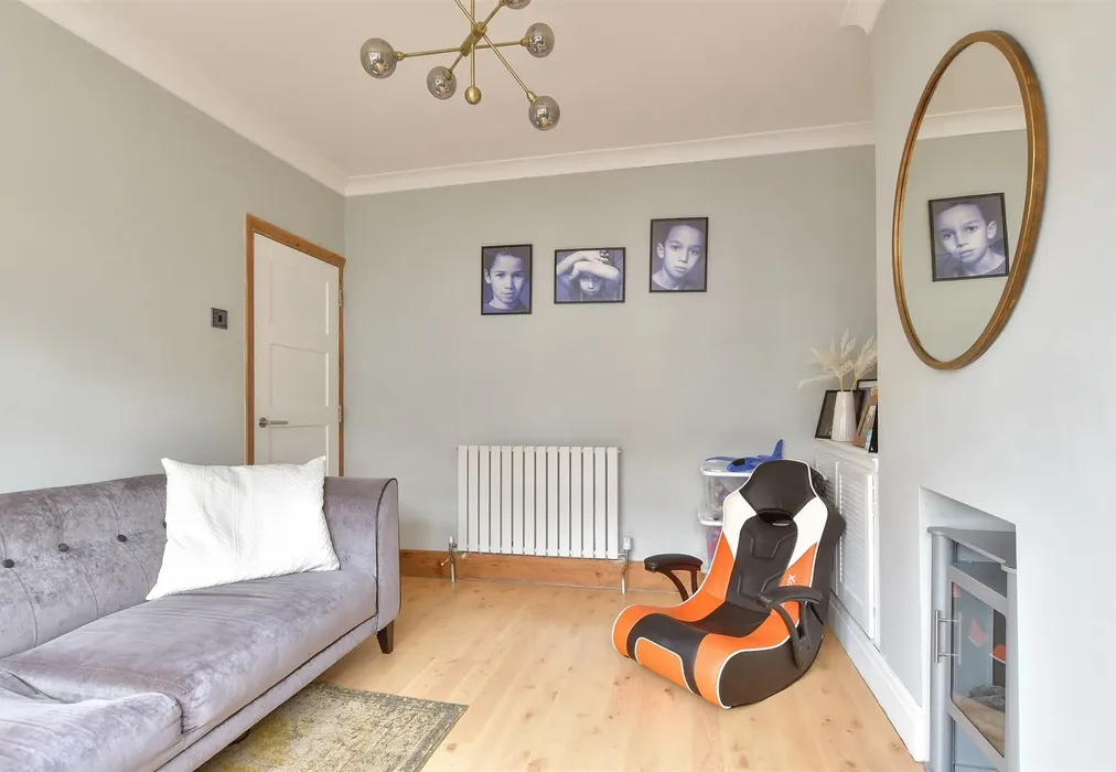Lounge - Brenchley Road, Gillingham, Kent - Wards of Kent