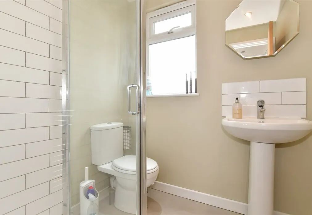 Shower Room - Brenchley Road, Gillingham, Kent - Wards of Kent