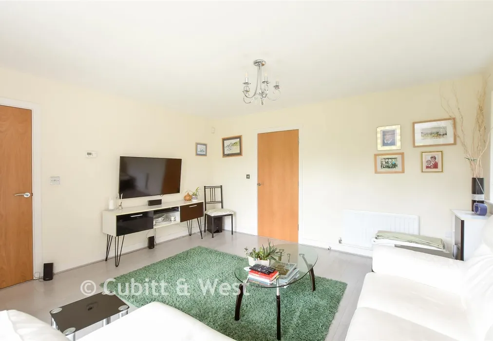 Lounge - The Moors, Redhill, Surrey - Wards of Kent