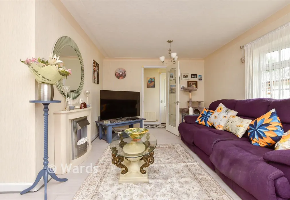 Lounge - Faversham Road, Seasalter, Whitstable, Kent - Wards of Kent