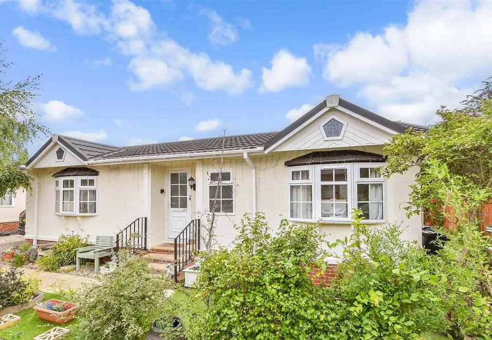 Front - Faversham Road, Seasalter, Whitstable, Kent - Wards of Kent