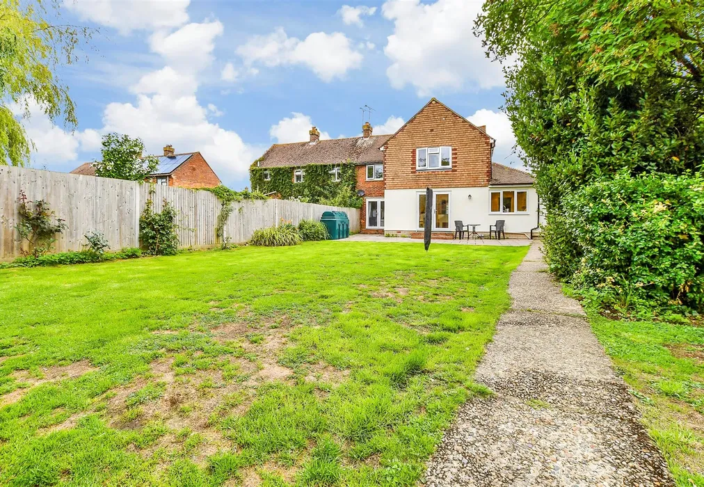 Rear Elevation - Gibbet Lane, Horsmonden, Tonbridge, Kent - Wards of Kent
