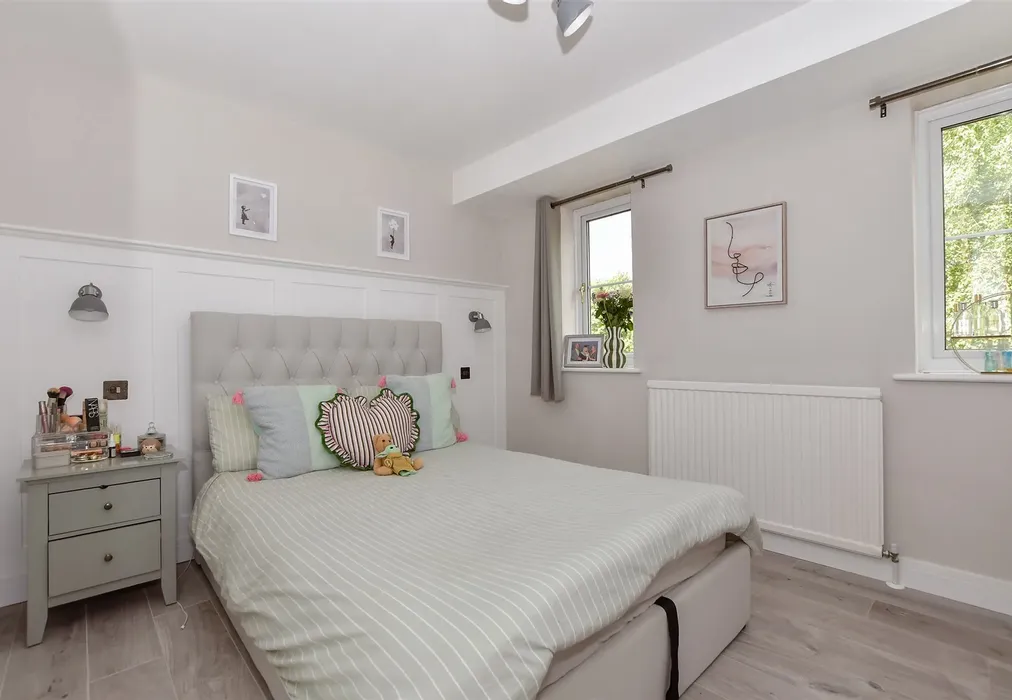 Bedroom 1 - Mayfair Avenue, Loose, Maidstone, Kent - Wards of Kent
