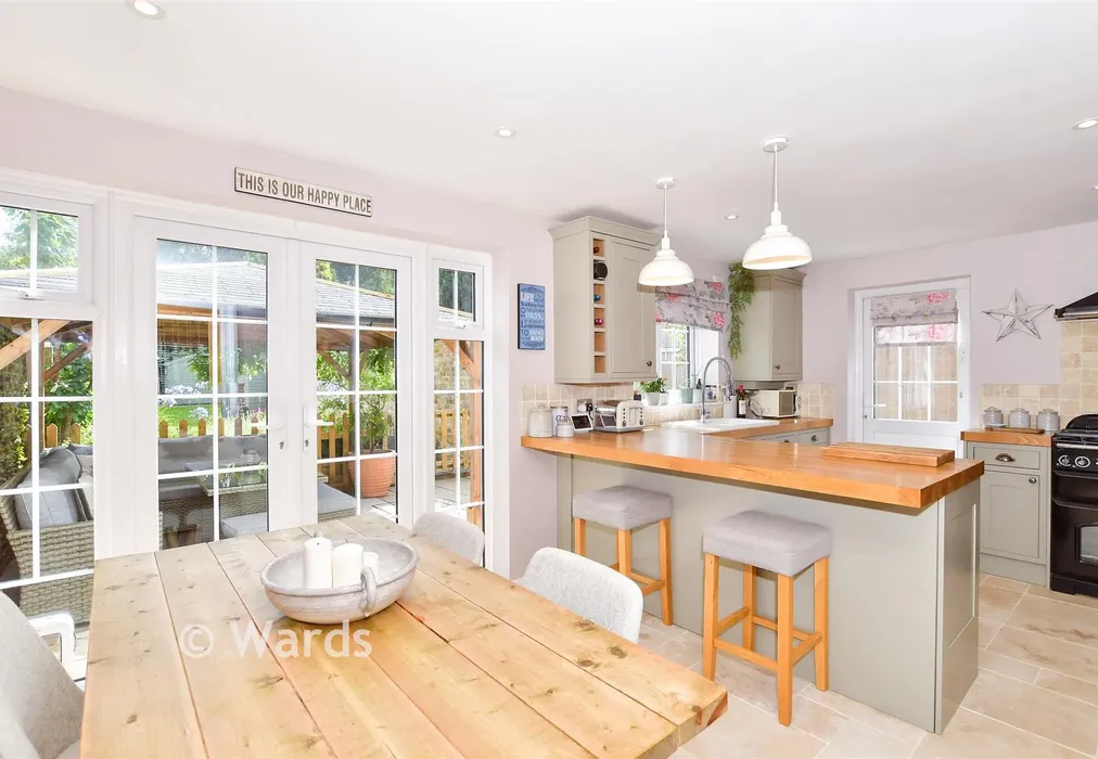 Kitchen/Diner - Berwyn Grove, Loose, Maidstone, Kent - Wards of Kent