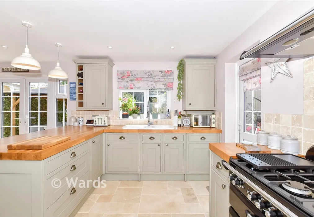 Kitchen/Diner - Berwyn Grove, Loose, Maidstone, Kent - Wards of Kent