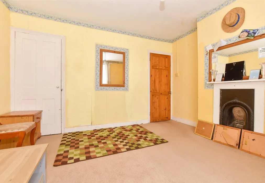 Bedroom 2 - Clarendon Street, Dover, Kent - Wards of Kent