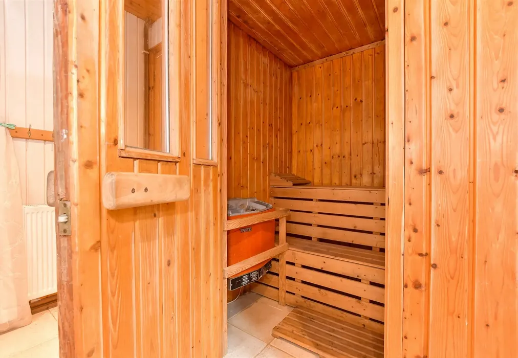 Sauna - Clarendon Street, Dover, Kent - Wards of Kent